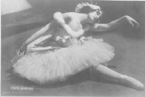 Vera Fokina as The Dying Swan